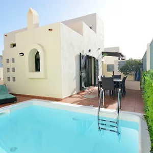  Villa Olympia House Lovely, Close To Town And Beaches With Private Pool & Fast Wifi